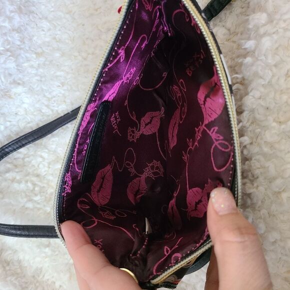 Betsey Johnson Emoji Mini Crossbody Purse with Bow 🌿 - Picture 7 of 8